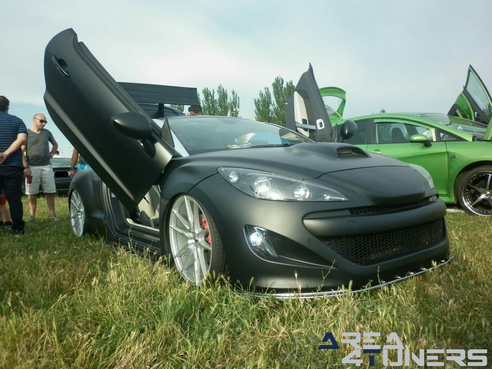 2ª Concentración Urban Sound
Imagen del reportaje revista Tuning Area4tuners.es, concentración de coches Tuning del año 2018 en Villoria, Salamanca, España