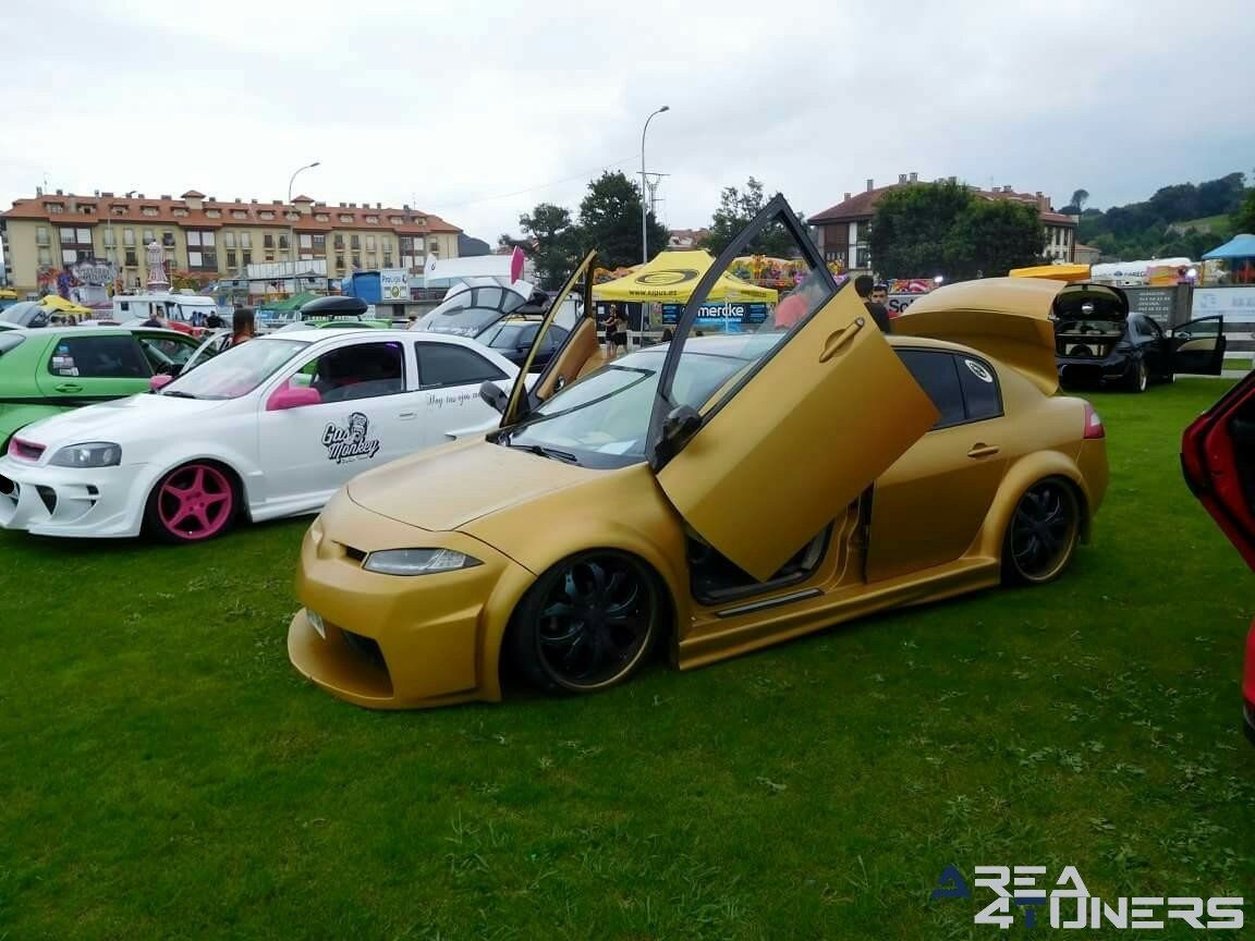 2ª Concetración Crazy Tuning
Imagen del reportaje revista Tuning Area4tuners.es, concentración de coches Tuning del año 2018 en Sarón, Cantabria, España