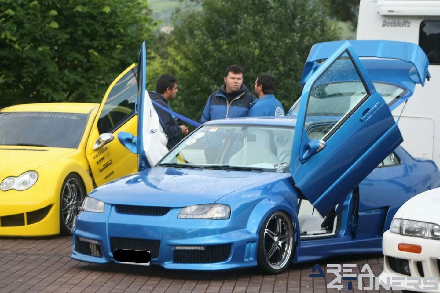 5ª Concentración Tuning Guarnizo
Imagen del reportaje revista Tuning Area4tuners.es, concentración de coches Tuning del año 2018 en Guarnizo, Cantabria, España