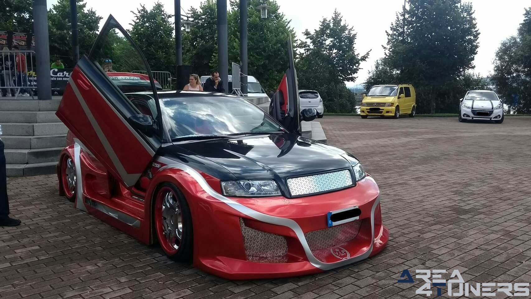 5ª Concentración Tuning Guarnizo
Imagen del reportaje revista Tuning Area4tuners.es, concentración de coches Tuning del año 2018 en Guarnizo, Cantabria, España