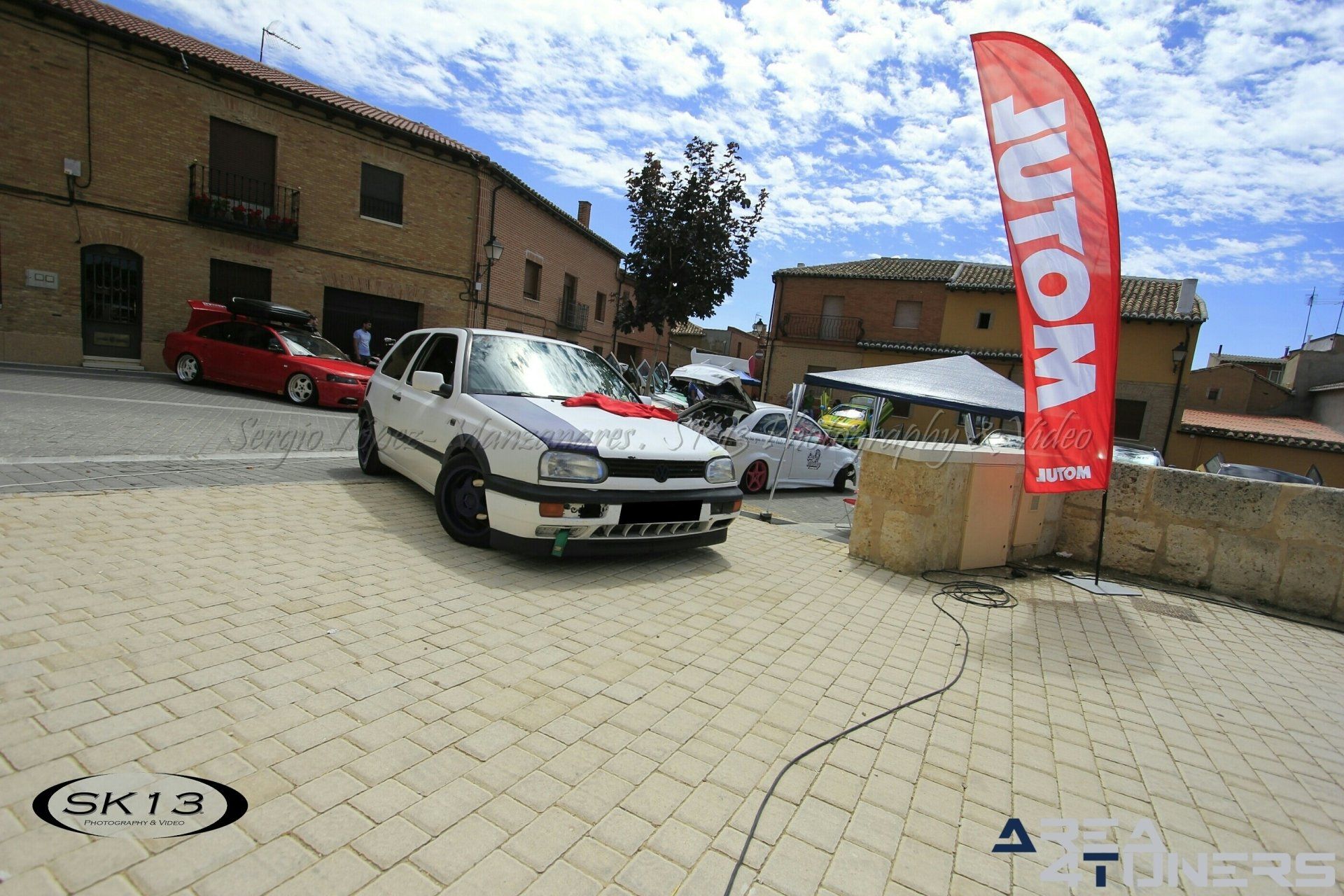 1ª Concentración Magic Pistols Tuning Club
Imagen del reportaje revista Tuning Area4tuners.es, concentración de coches Tuning del año 2018 en Becerril De Campos, Palencia, España