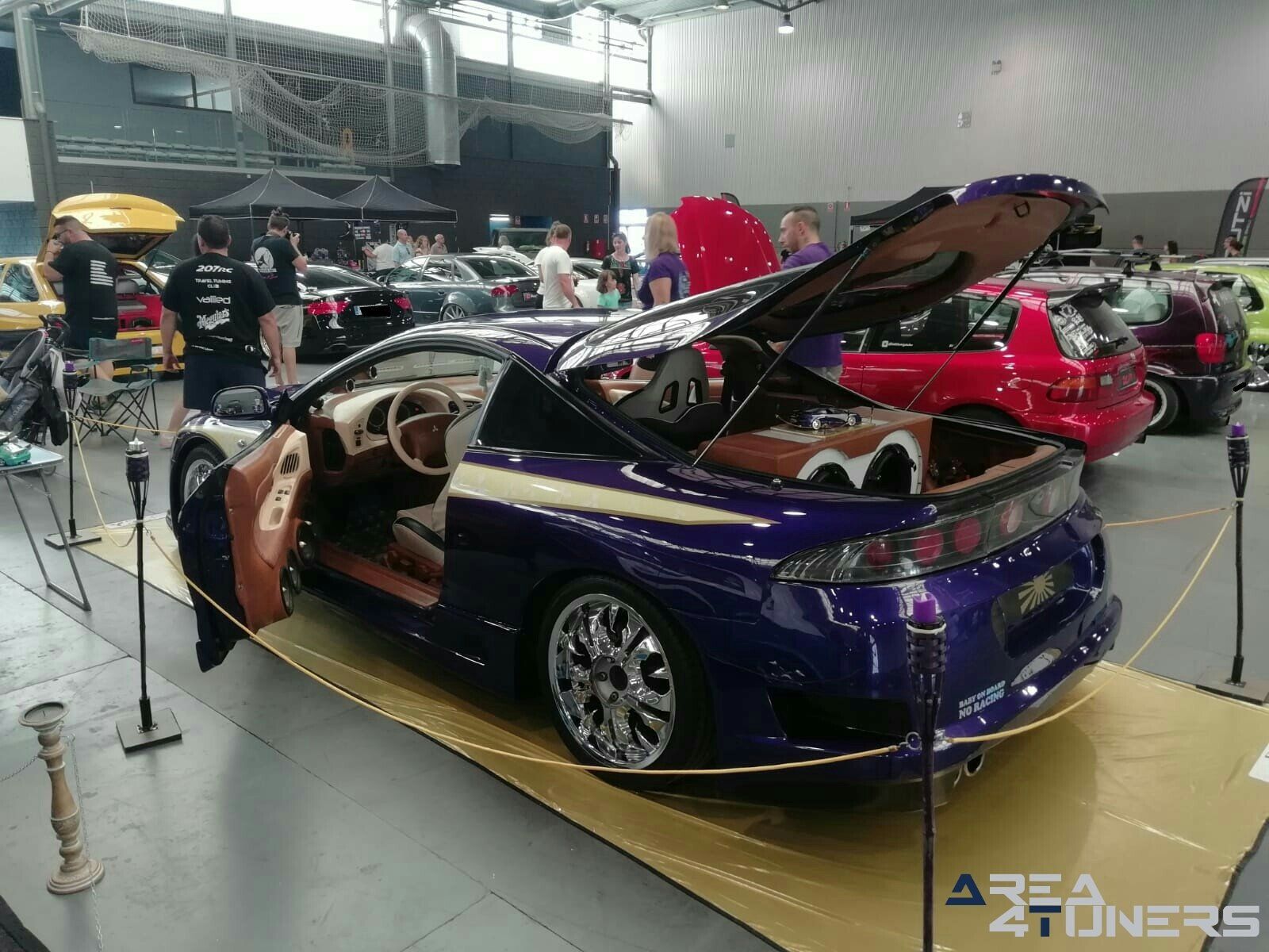 5º Tuning Show Ciudad De Balaguer
Imagen del reportaje revista Tuning Area4tuners.es, concentración de coches Tuning del año 2018 en Balaguer, Lérida, España