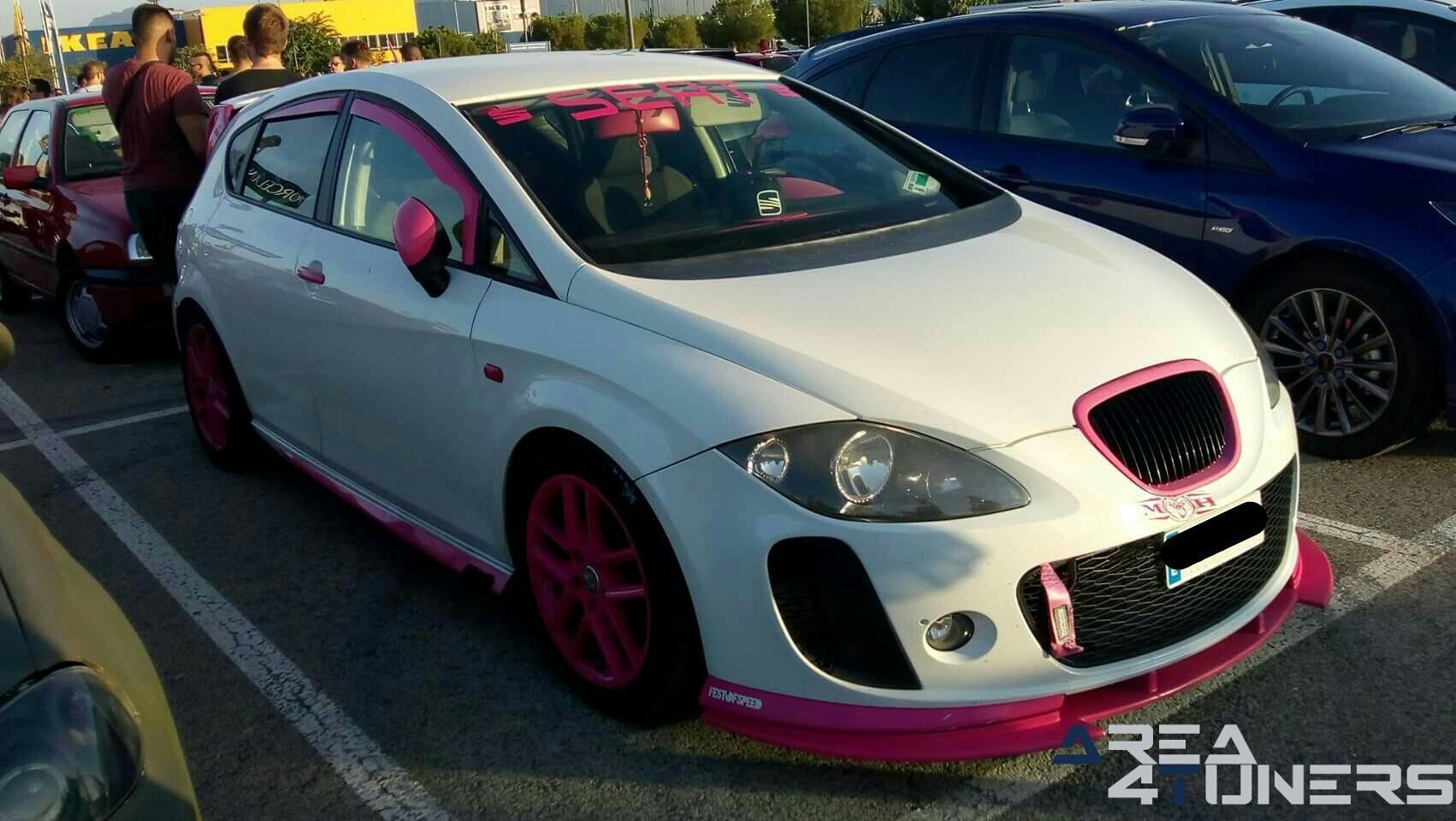 1ª Kdd Thader Coches Tuning Y Motos
Imagen del reportaje revista Tuning Area4tuners.es, concentración de coches Tuning del año 2018 en Murcia, España