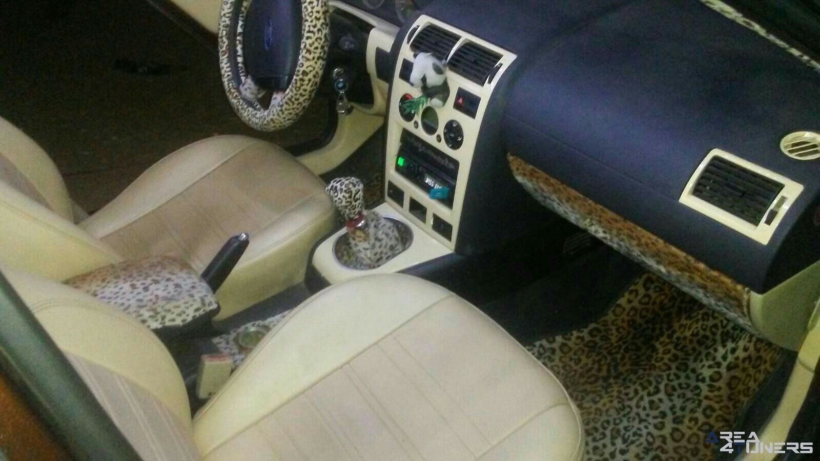 1er Tuning Show Ciudad Santa Elena Puerta Andalucía
Imagen del reportaje revista Tuning Area4tuners.es, concentración de coches Tuning del año 2018 en Santa Elena, Jaén, España