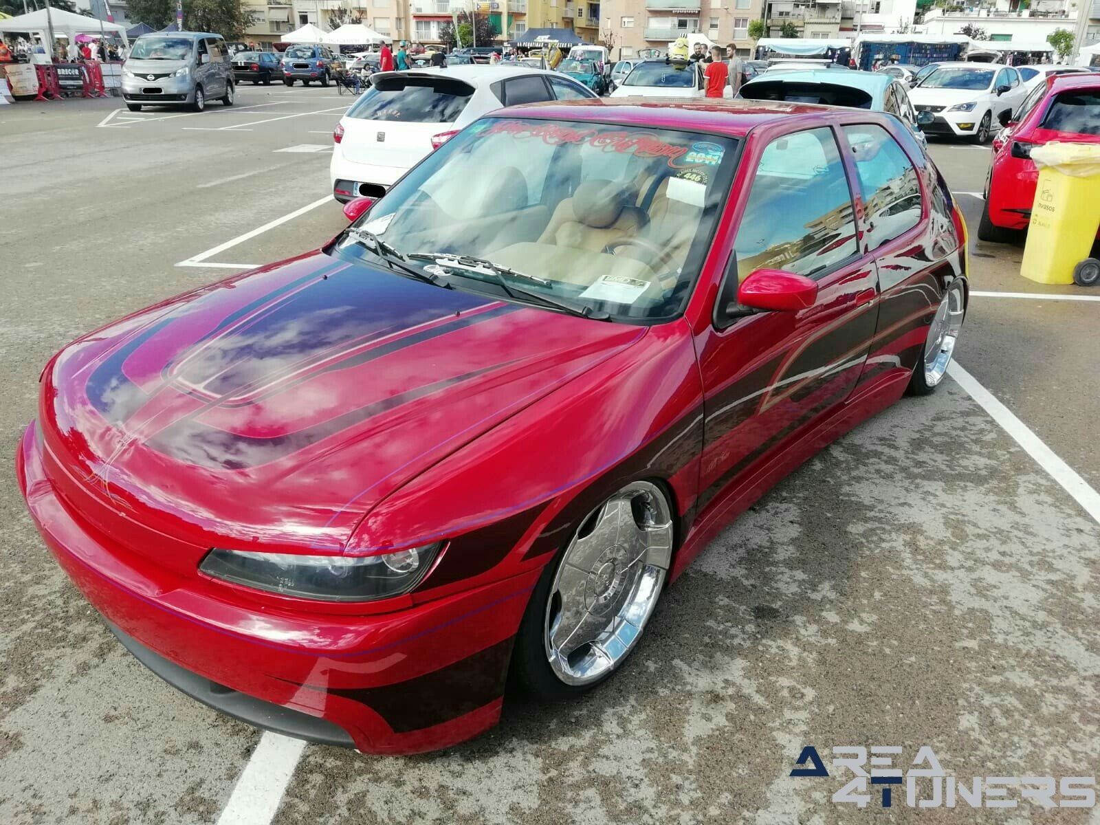 Blanes Tuning Days 2k18
Imagen del reportaje revista Tuning Area4tuners.es, concentración de coches Tuning del año 2018 en Blanes, Gerona, España