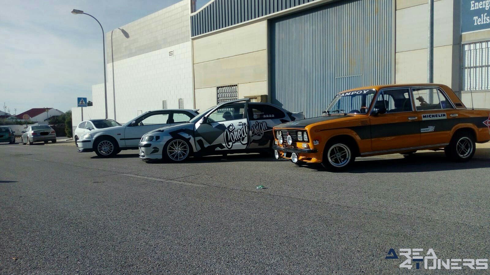 1a Kdd Multimarca Granja De Torrehermosa
Imagen del reportaje revista Tuning Area4tuners.es, concentración de coches Tuning del año 2018 en Granja De Torrehermosa, Badajoz, España
