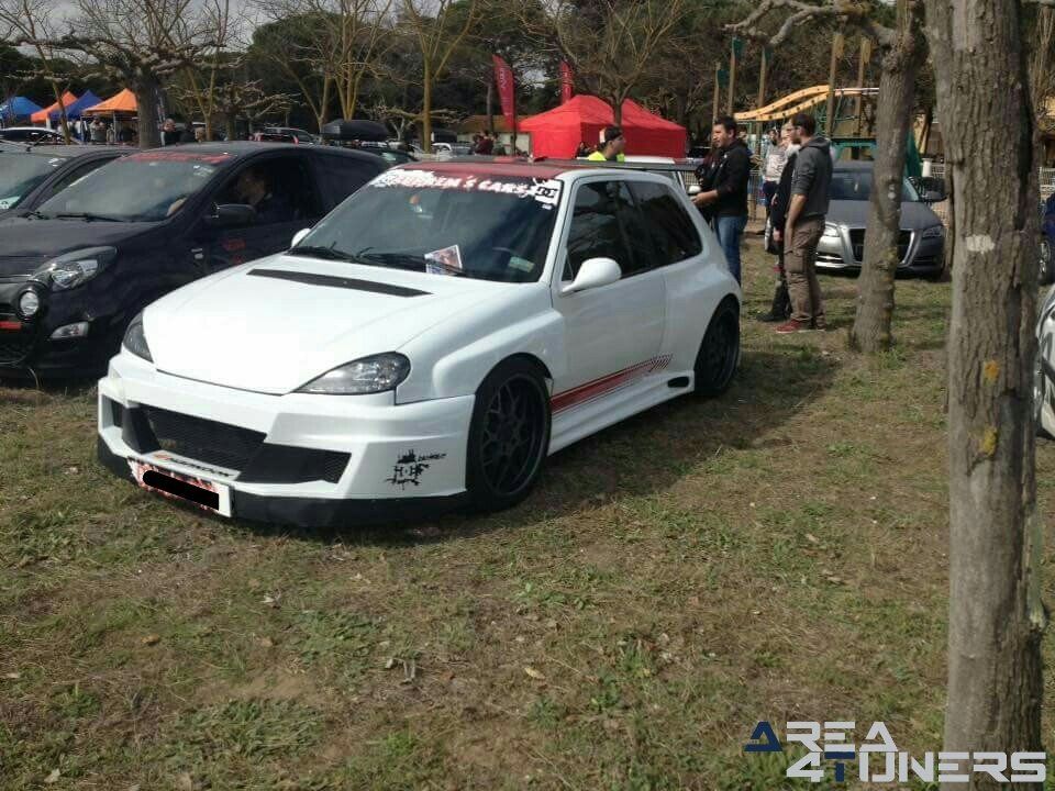 Expo Tuning Torino 2018
Imagen del reportaje de la revista Tuning Area4tuners.es, de la
concentración de coches Tuning del año 2018 en Turín Italia