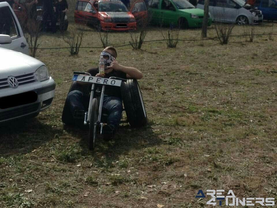 Expo Tuning Torino 2018
Imagen del reportaje de la revista Tuning Area4tuners.es, de la
concentración de coches Tuning del año 2018 en Turín Italia