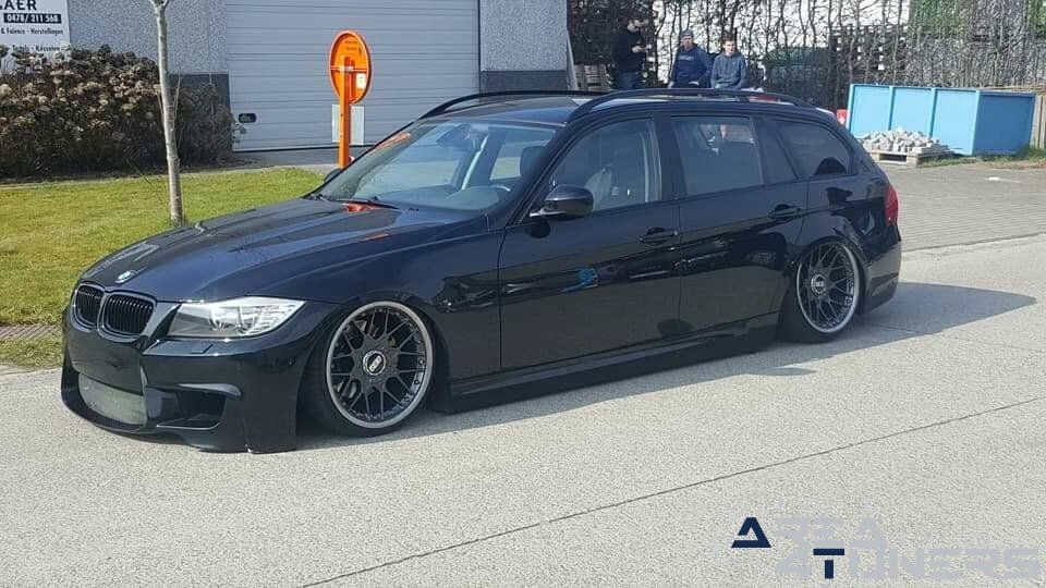Wanted Edition 8 2k18
Imagen del reportaje de la revista Tuning Area4tuners.es, de la
concentración de coches Tuning del año 2018 en Wingene Bélgica
