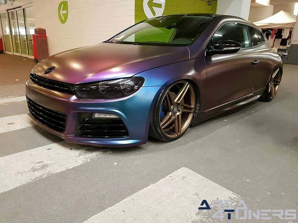 How Tuning Day 15
Imagen del reportaje de la revista Tuning Area4tuners.es, de la
concentración de coches Tuning del año 2018 en Anderlecht Bélgica