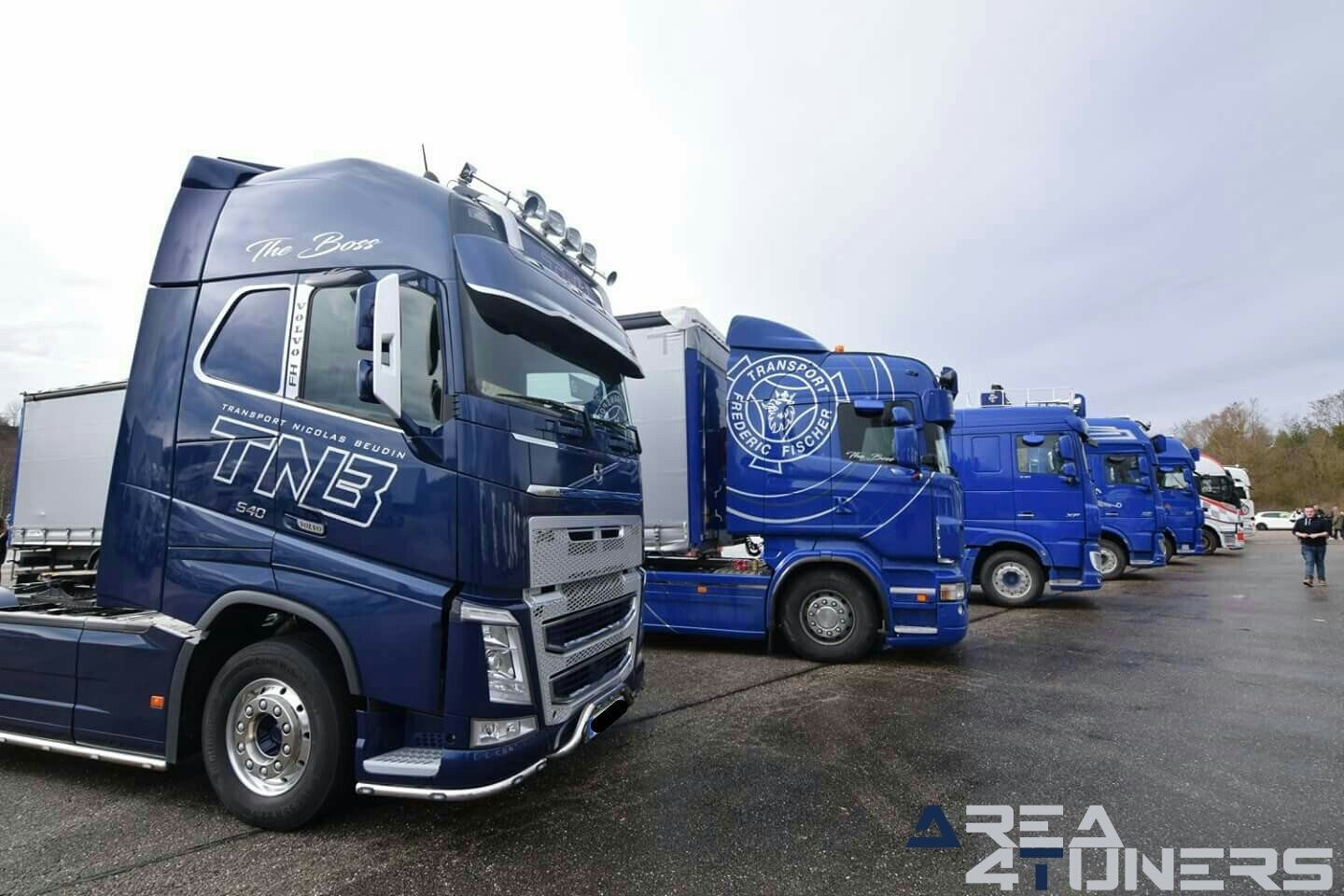 Meeting Tuning Nancy
Imagen del reportaje de la revista Tuning Area4tuners.es, de la
concentración de coches Tuning del año 2018 en Zenith Du Grand Nancy Francia