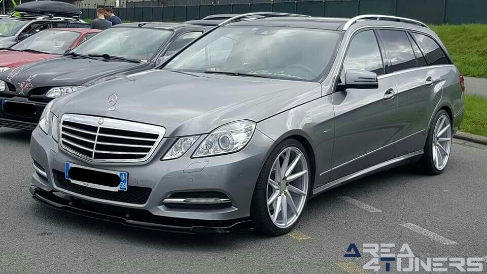 United Projects nº 9
Imagen del reportaje de la revista Tuning Area4tuners.es, de la
concentración de coches Tuning del año 2018 en Brujas Bélgica