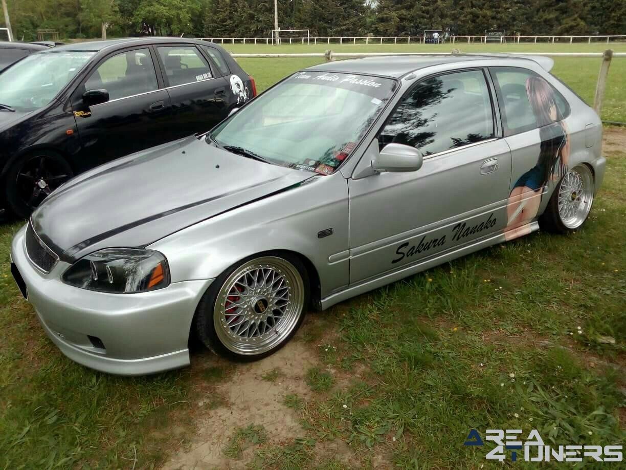 2eme Concours Lavalette
Imagen del reportaje de la revista Tuning Area4tuners.es, de la
concentración de coches Tuning del año 2018 en Lavalette Francia