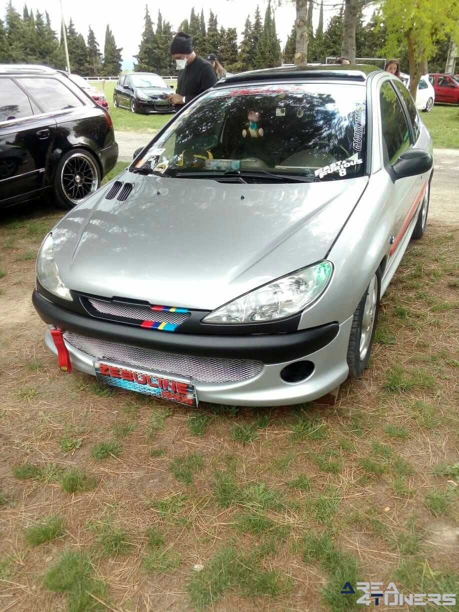 2eme Concours Lavalette
Imagen del reportaje de la revista Tuning Area4tuners.es, de la
concentración de coches Tuning del año 2018 en Lavalette Francia