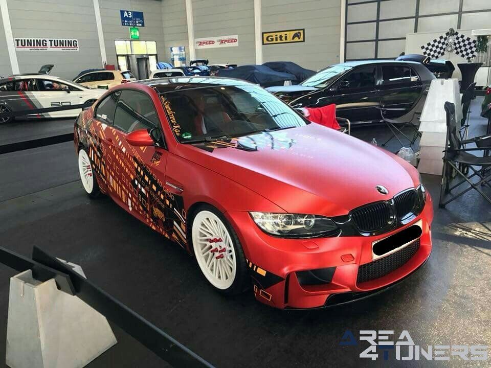 Tuning World Bodensee 2018
Imagen del reportaje de la revista Tuning Area4tuners.es, de la concentración de coches Tuning del año 2018 en Friedrichshafen, Alemania