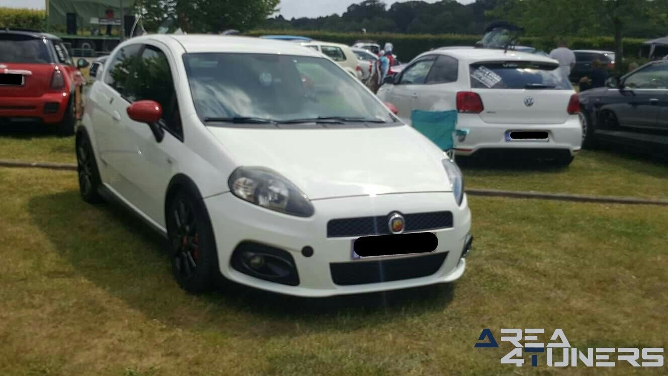 Rassemblement Auto/Moto Cenfontaine
Imagen del reportaje de la revista Tuning Area4tuners.es, de la concentración de coches Tuning del año 2018 en Cenfontaine Bélgica