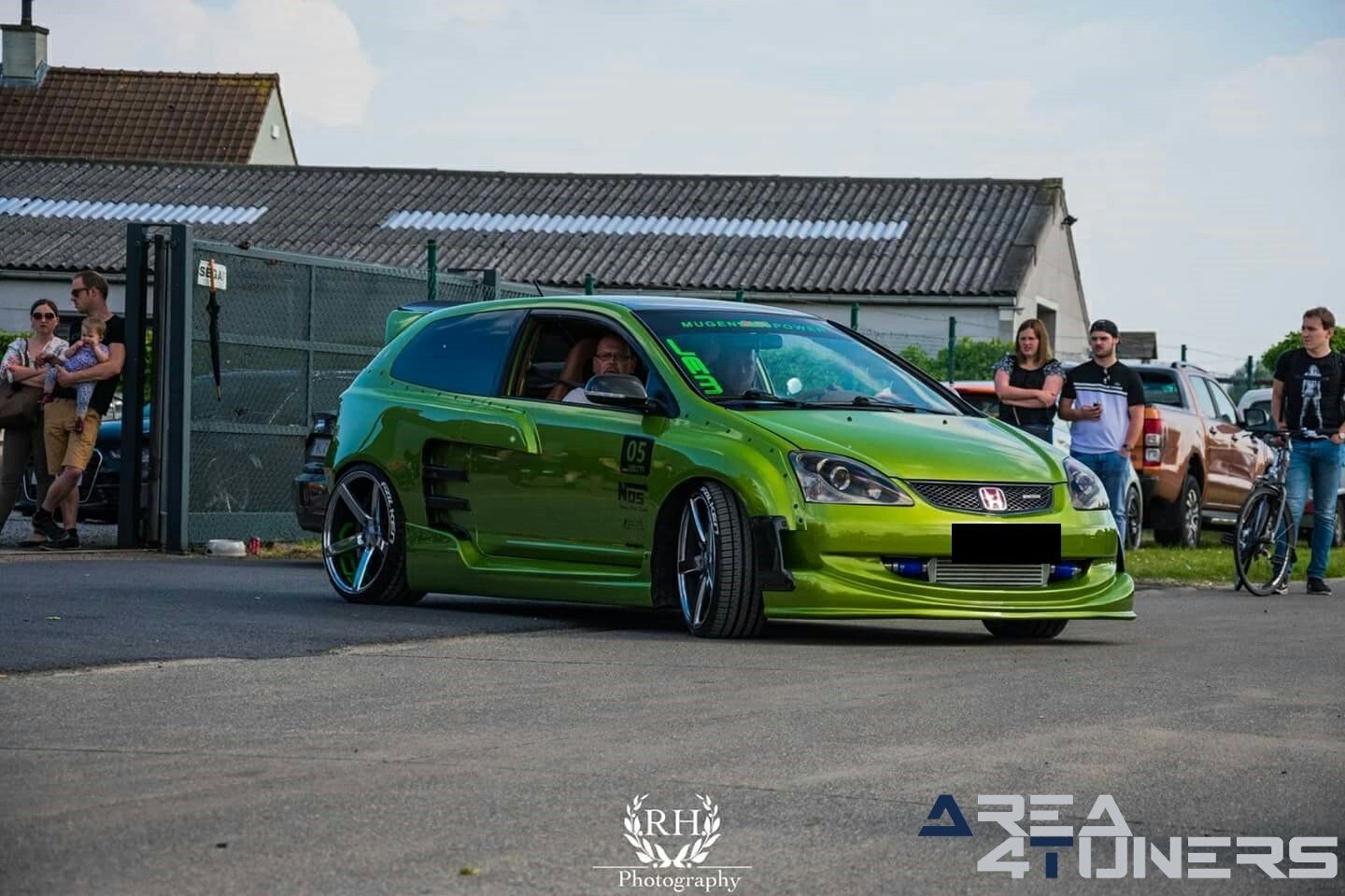 Orgxsm The Meet 2k18
Imagen del reportaje de la revista Tuning Area4tuners.es, de la concentración de coches Tuning del año 2018 en Knesselare Bélgica
