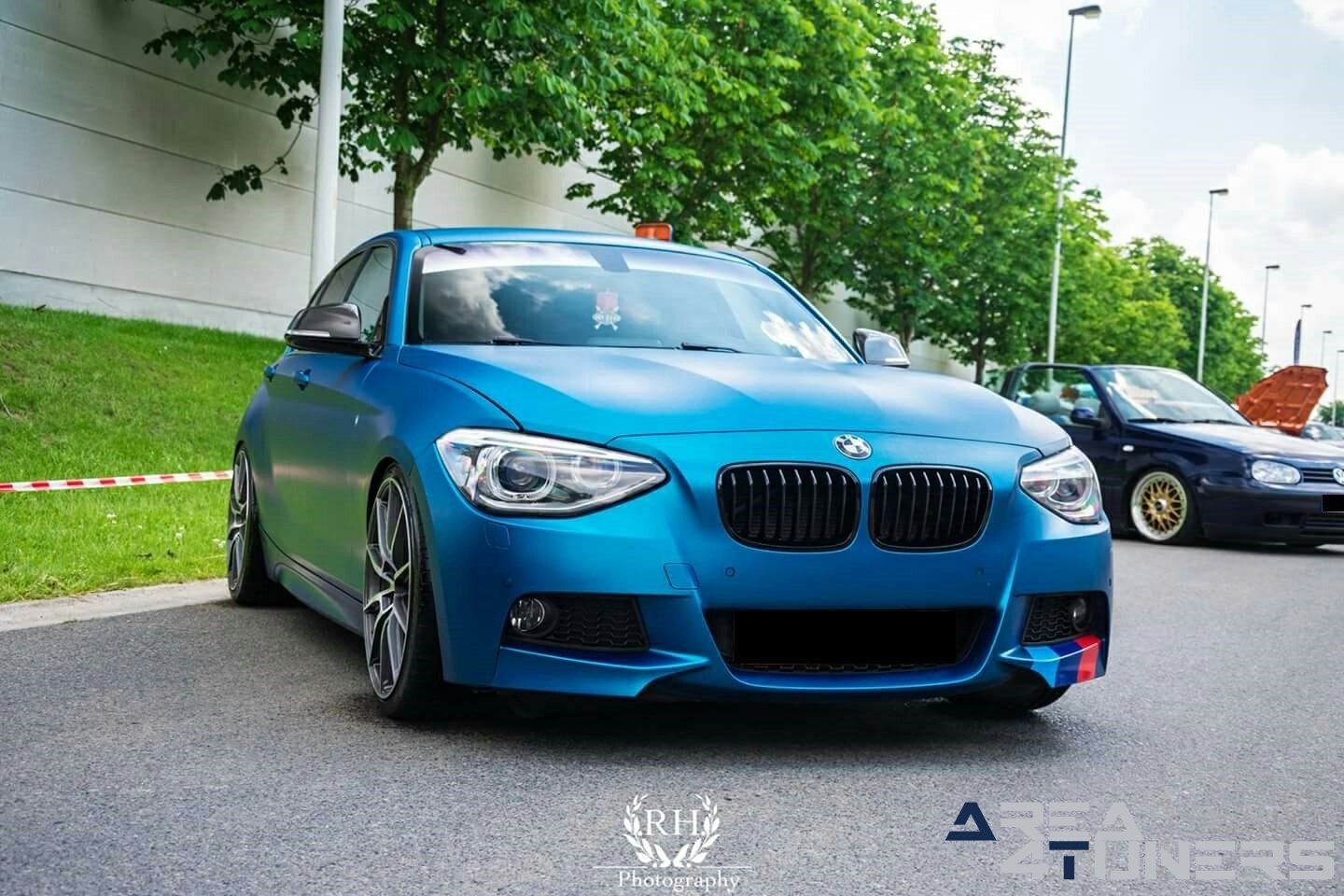 Stay Tuned Chapter 2k18
Imagen del reportaje de la revista Tuning Area4tuners.es, de la concentración de coches Tuning del año 2018 en Moorslede Bélgica