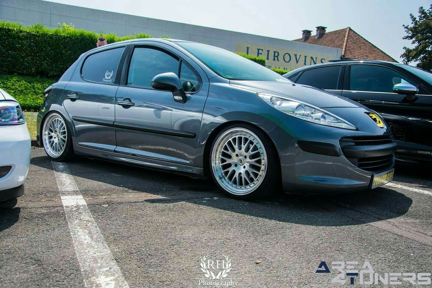 Cruis'in 4 Edition 2k18
Imagen del reportaje de la revista Tuning Area4tuners.es, de la concentración de coches Tuning del año 2018 en Wetteren Bélgica