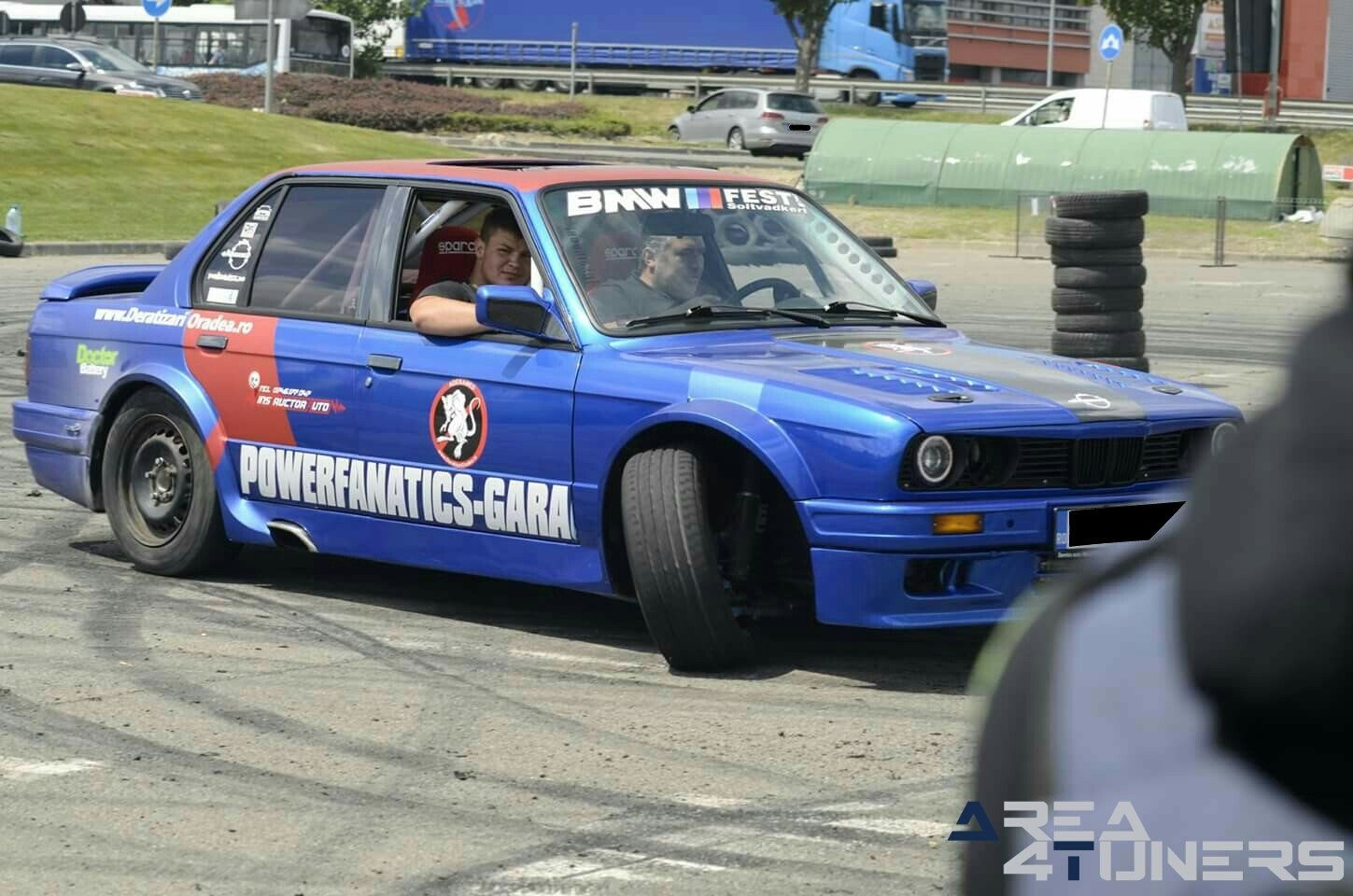 Auto Tuning Show Oradea 2018
Imagen del reportaje de la revista Tuning Area4tuners.es, de la concentración de coches Tuning del año 2018 en Oradea Rumania