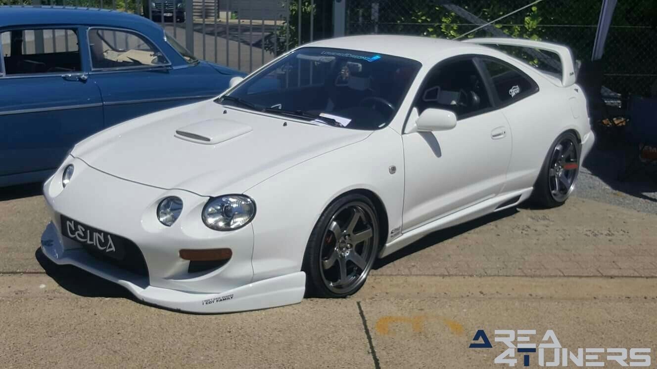 Lielly's And Neal 1st Tuning Day
Imagen del reportaje de la revista Tuning Area4tuners.es, de la concentración de coches Tuning del año 2018 en Geel Bélgica