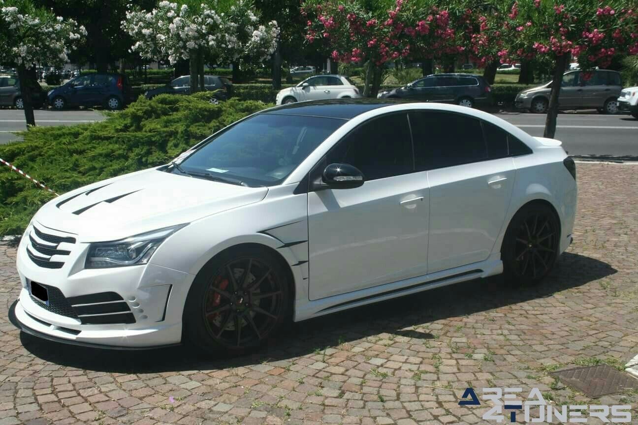 Mc2 Tuning Day La Specia
Imagen del reportaje de la revista Tuning Area4tuners.es, de la concentración de coches Tuning del año 2018 en Passeggiata Morin Italia