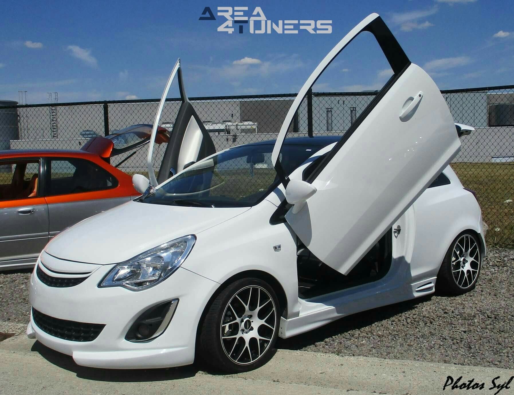 Full Concept Car 18
Imagen del reportaje de la revista Tuning Area4tuners.es, de la concentración de coches Tuning del año 2018 en Courcelles Bélgica