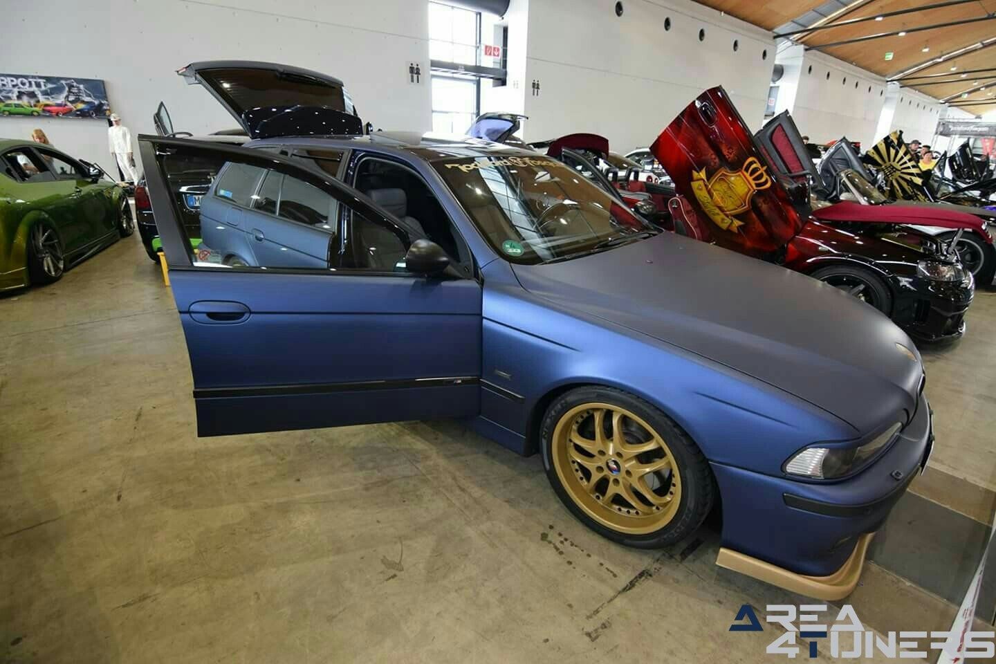 4º Cesenatico Tuning Day Contro Fibrosi
Imagen del reportaje de la revista Tuning Area4tuners.es, de la concentración de coches Tuning del año 2018 en Cesenatico Italia