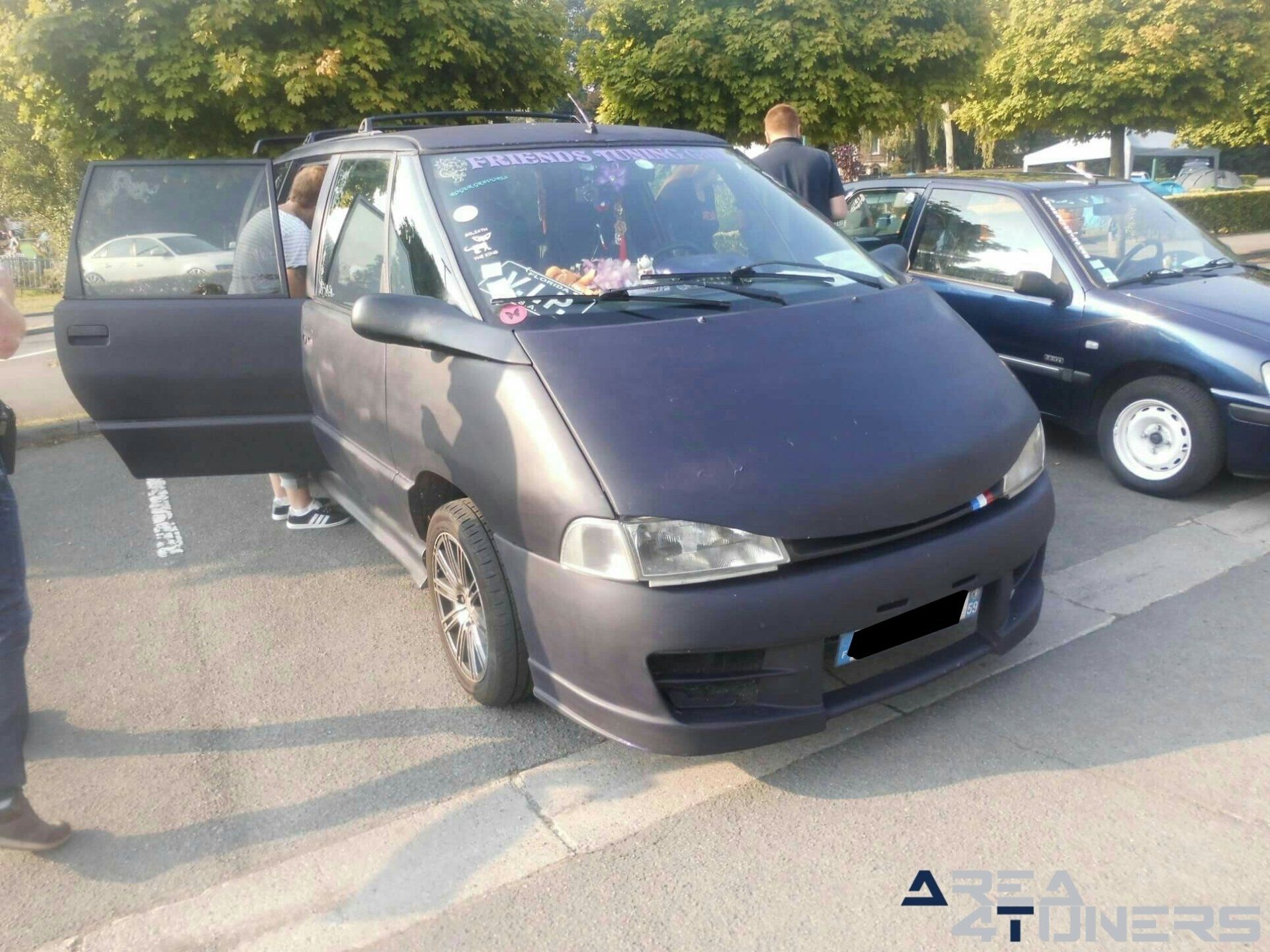 4eme Meeting Tuning Day Anarchy
Imagen del reportaje de la revista Tuning Area4tuners.es, de la concentración de coches Tuning del año 2018 en Isbergues Francia