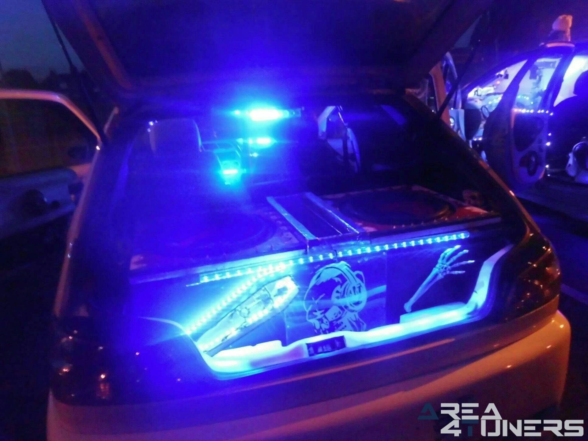 4eme Meeting Tuning Day Anarchy
Imagen del reportaje de la revista Tuning Area4tuners.es, de la concentración de coches Tuning del año 2018 en Isbergues Francia