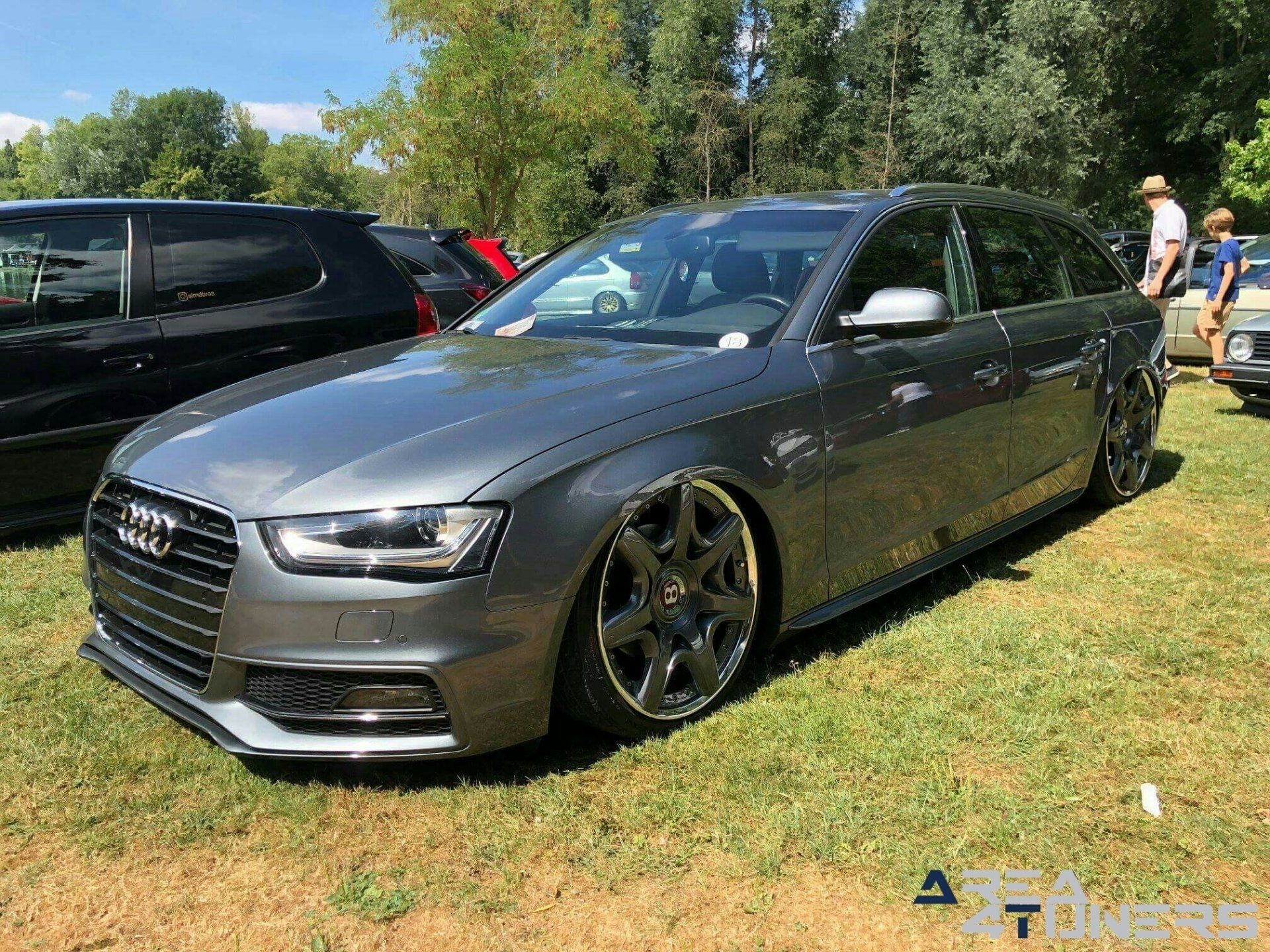 Risenation 2018
Imagen del reportaje de la revista Tuning Area4tuners.es, de la concentración de coches Tuning del año 2018 en Brabant Bélgica