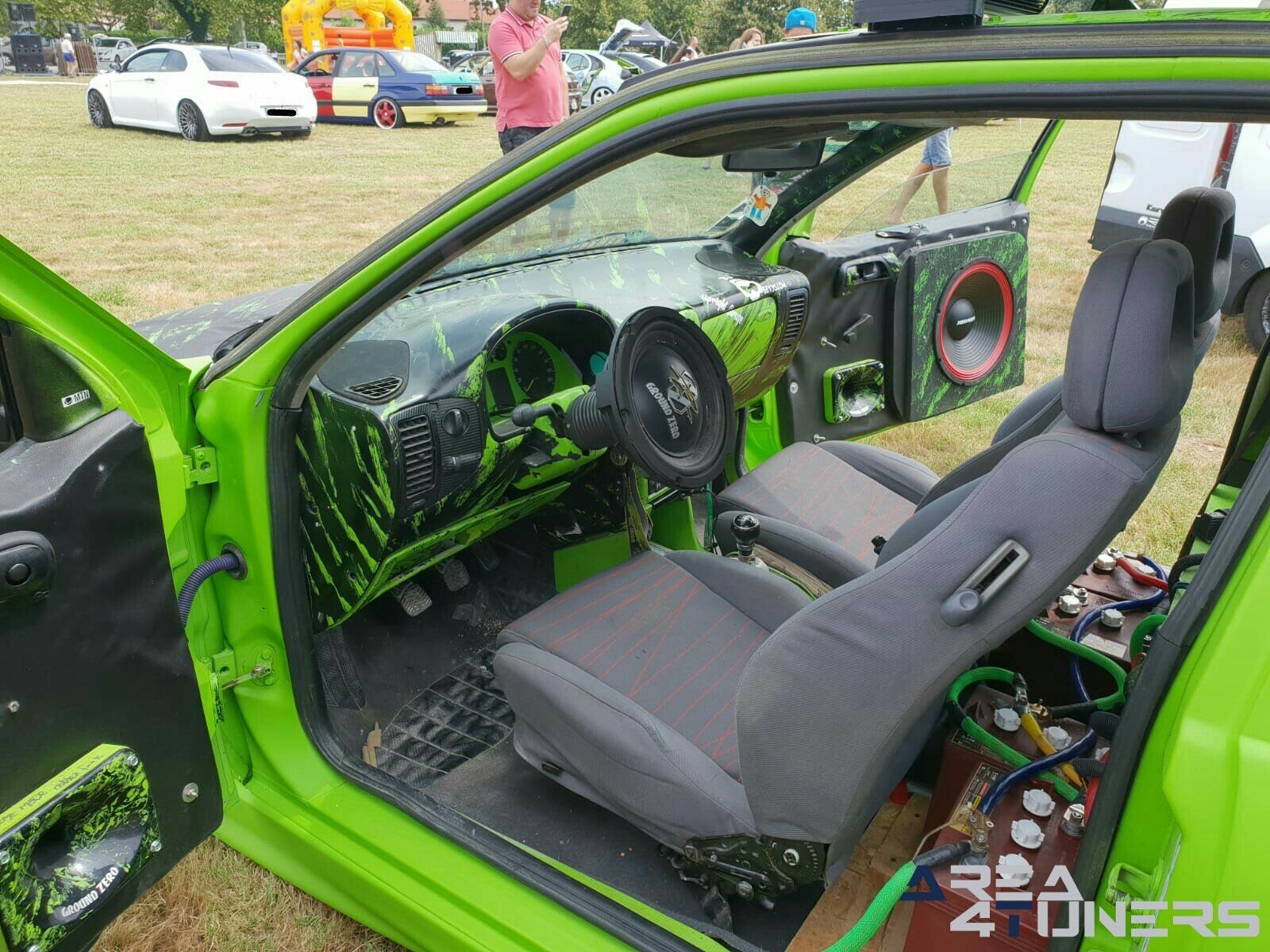 6eme Meeting Tuning Team Furious
Imagen del reportaje de la revista Tuning Area4tuners.es, de la concentración de coches Tuning del año 2018 en Aquiltane Francia
