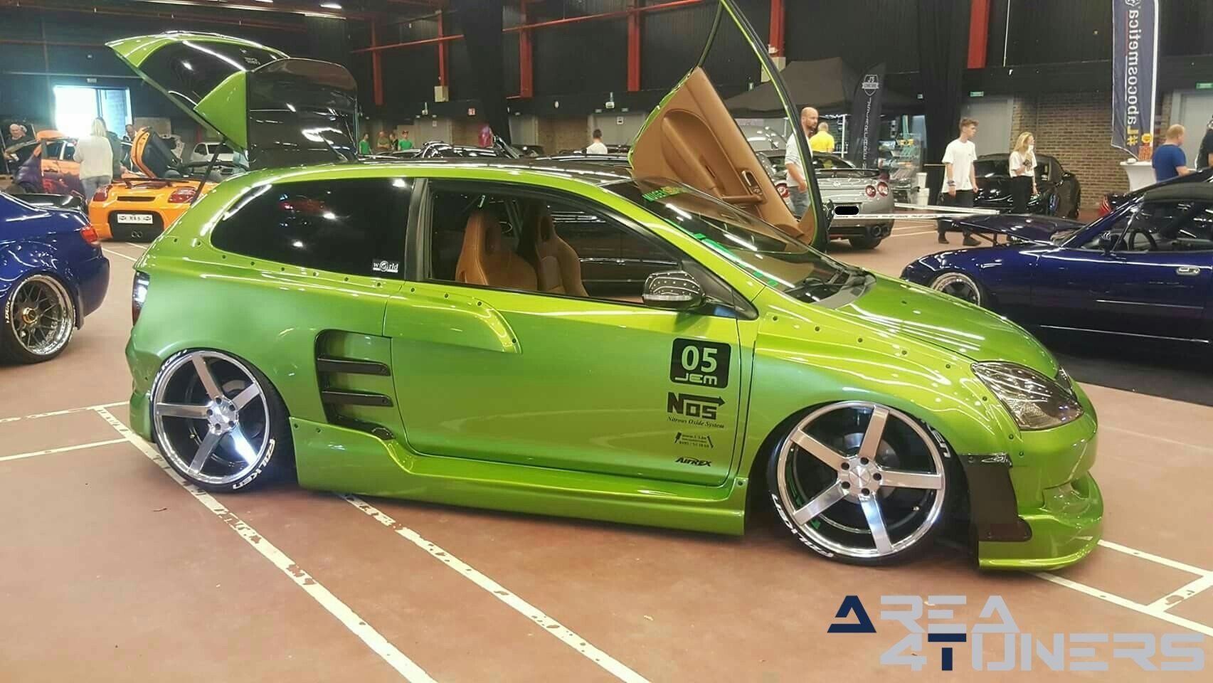 Pro Art Car Show
Imagen del reportaje de la revista Tuning Area4tuners.es, de la concentración de coches Tuning del año 2018 en Deinze Bélgica