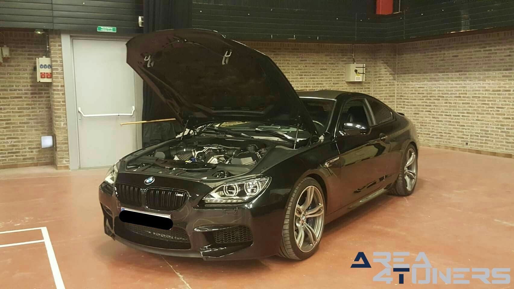 Pro Art Car Show
Imagen del reportaje de la revista Tuning Area4tuners.es, de la concentración de coches Tuning del año 2018 en Deinze Bélgica