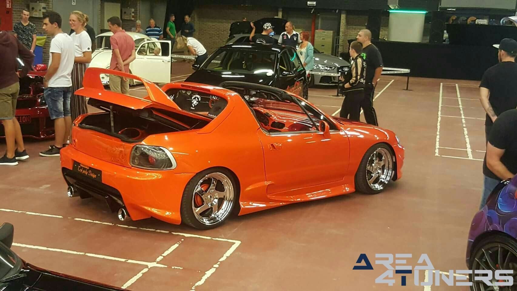 Pro Art Car Show
Imagen del reportaje de la revista Tuning Area4tuners.es, de la concentración de coches Tuning del año 2018 en Deinze Bélgica