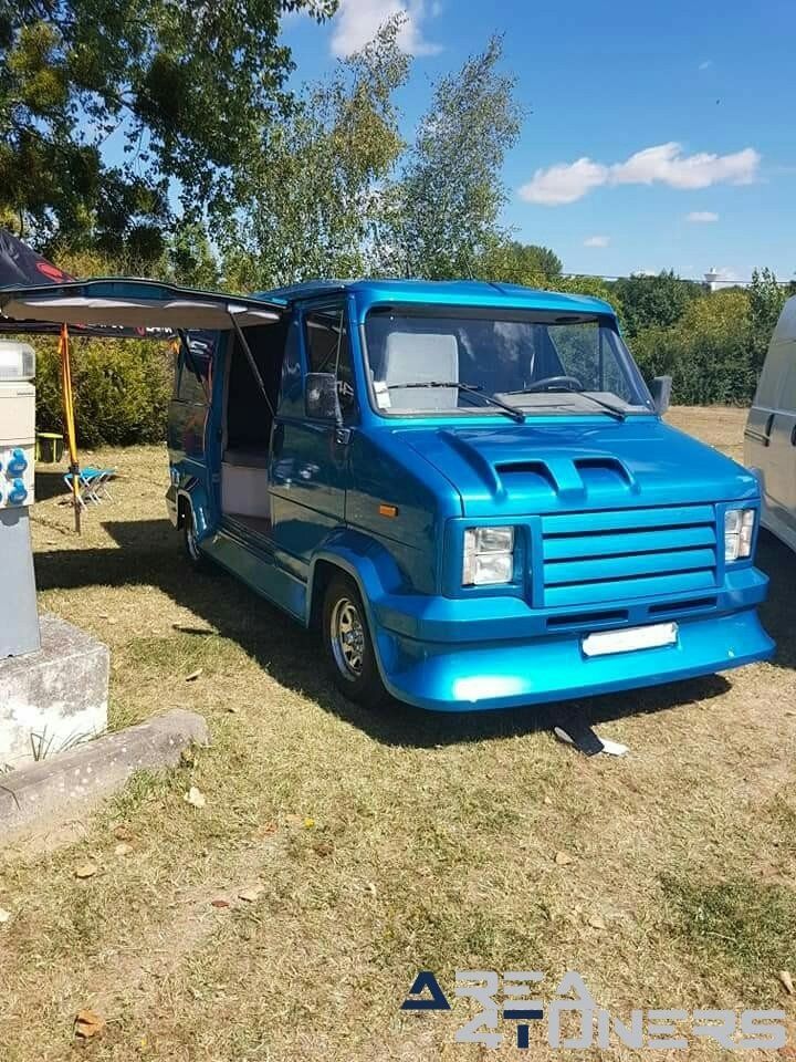 Excellence Car Act 3
Imagen del reportaje de la revista Tuning Area4tuners.es, de la concentración de coches Tuning del año 2018 en La Mothe Saint Heray Francia