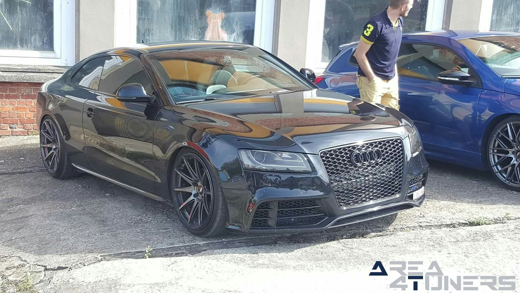 Dream Day
Imagen del reportaje de la revista Tuning Area4tuners.es, de la concentración de coches Tuning del año 2018 en Wetteren Bélgica