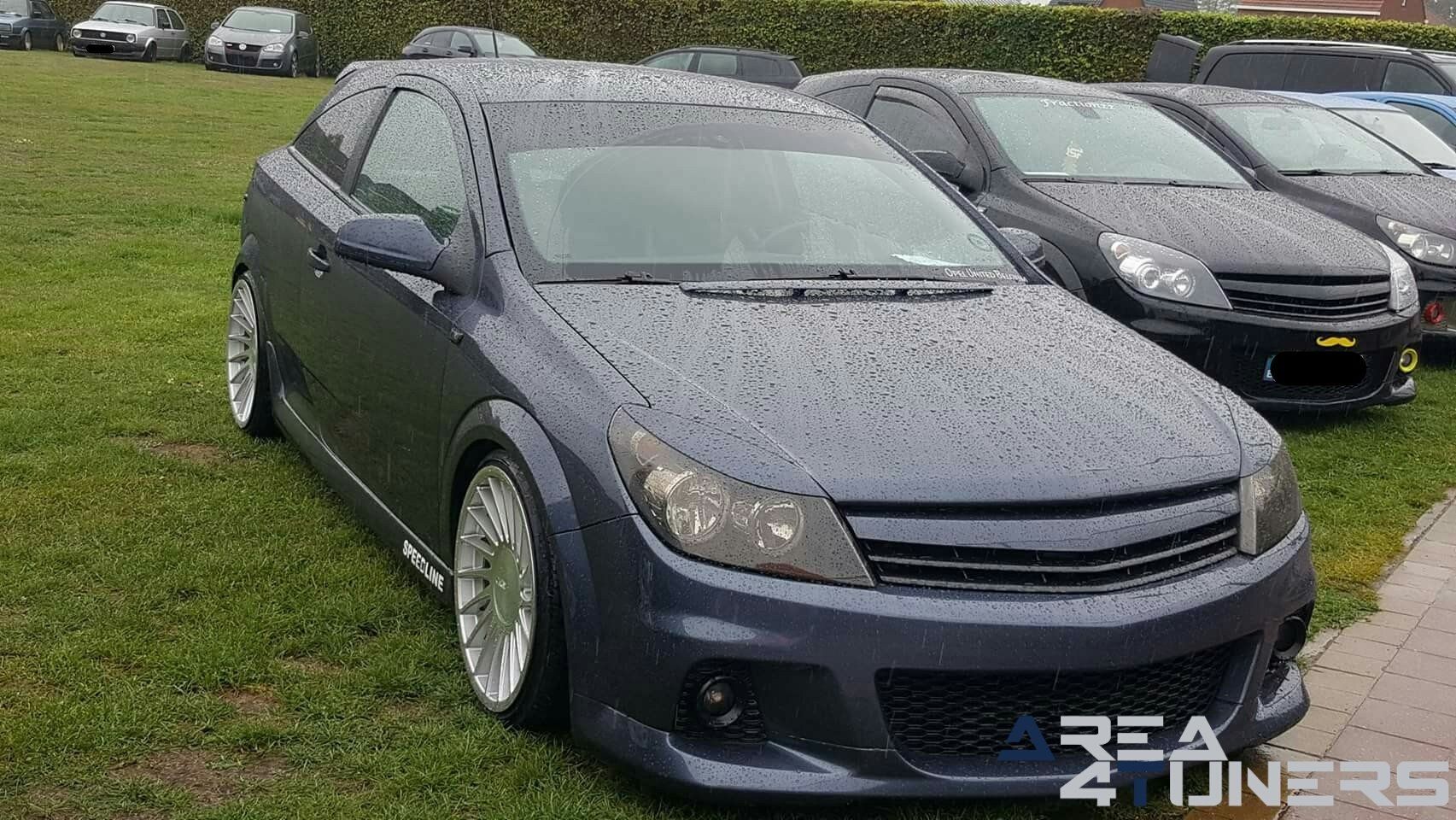 Imagen perteneciente al reportaje fotográfico de la revista Tuning de publicación diaria Area4tuners.es, de la concentración Tuning del año 2018 en Aiseau Presles Bélgica