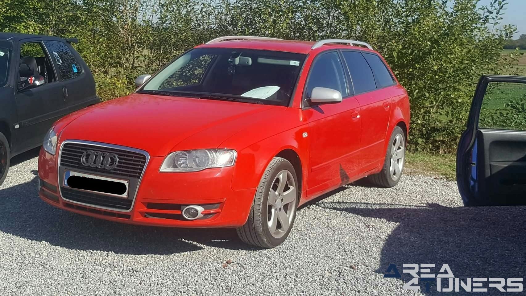 Sprit Tuning Team Party 4
Imagen del reportaje de la revista Tuning Area4tuners.es, de la concentración de coches Tuning del año 2018 en Aiseau Presles Bélgica