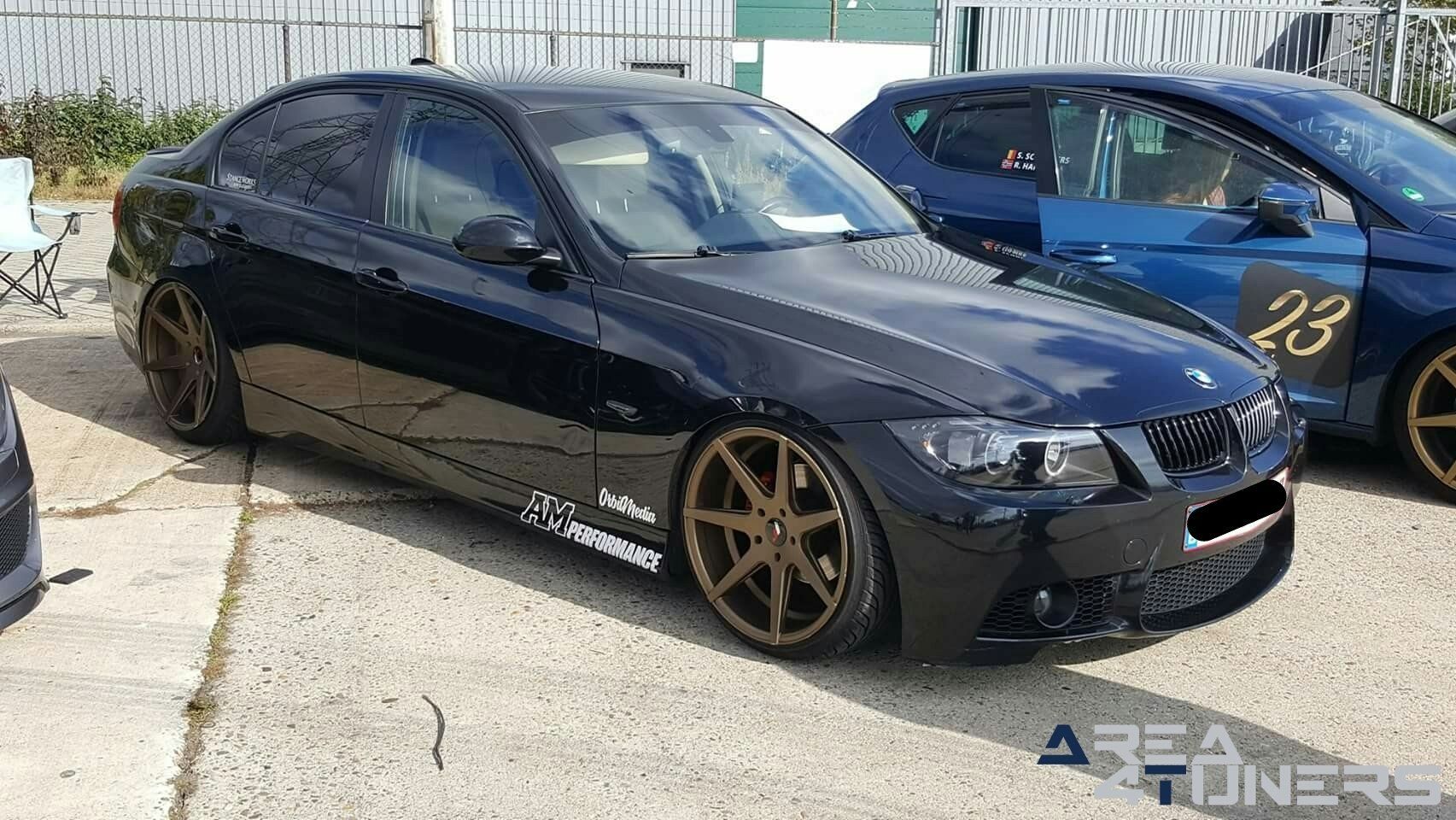 Unlimited Car Meet
Imagen del reportaje de la revista Tuning Area4tuners.es, de la concentración de coches Tuning del año 2018 en Geet Bélgica