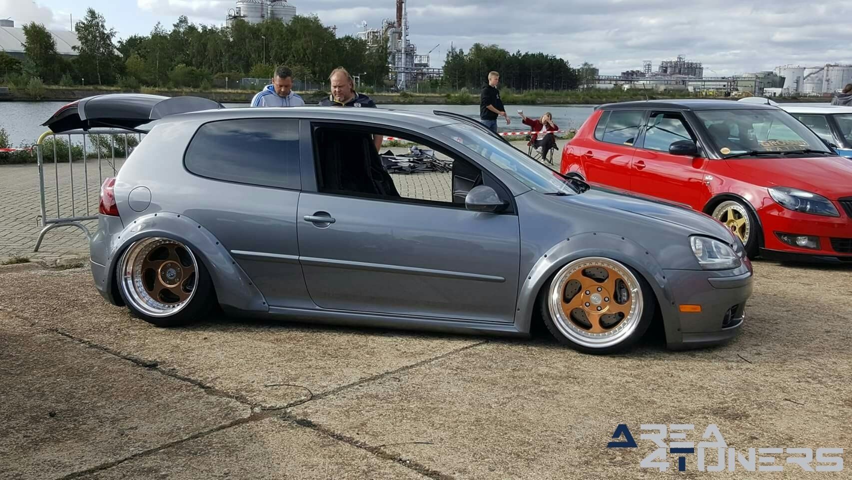 Unlimited Car Meet
Imagen del reportaje de la revista Tuning Area4tuners.es, de la concentración de coches Tuning del año 2018 en Geet Bélgica