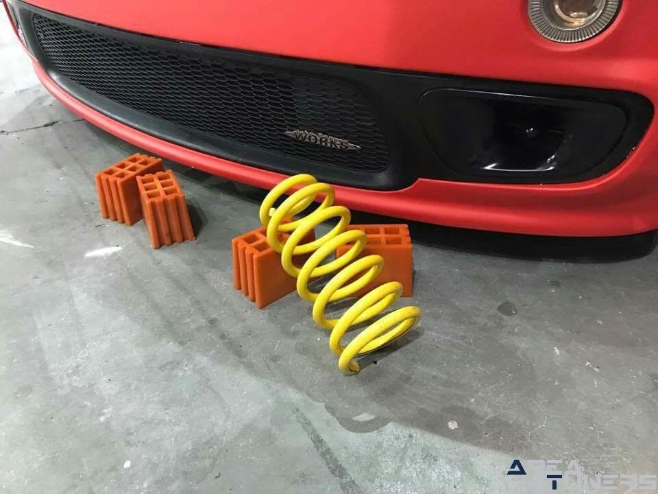 Expo Tuning Torino 2017
Imagen del reportaje de la revista Tuning Area4tuners.es, de la concentración de coches Tuning del año 2017 en Turín Italia