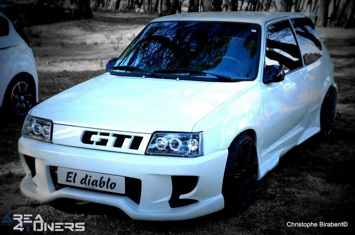 International Dreams Car Events Acte2
Imagen del reportaje de la revista Tuning Area4tuners.es, de la concentración de coches Tuning del año 2017 en Servan Francia