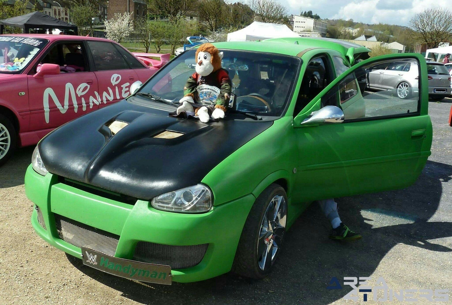 Meeting Pour Dom
Imagen del reportaje de la revista Tuning Area4tuners.es, de la concentración de coches Tuning del año 2017 en Vireux Molhain Francia