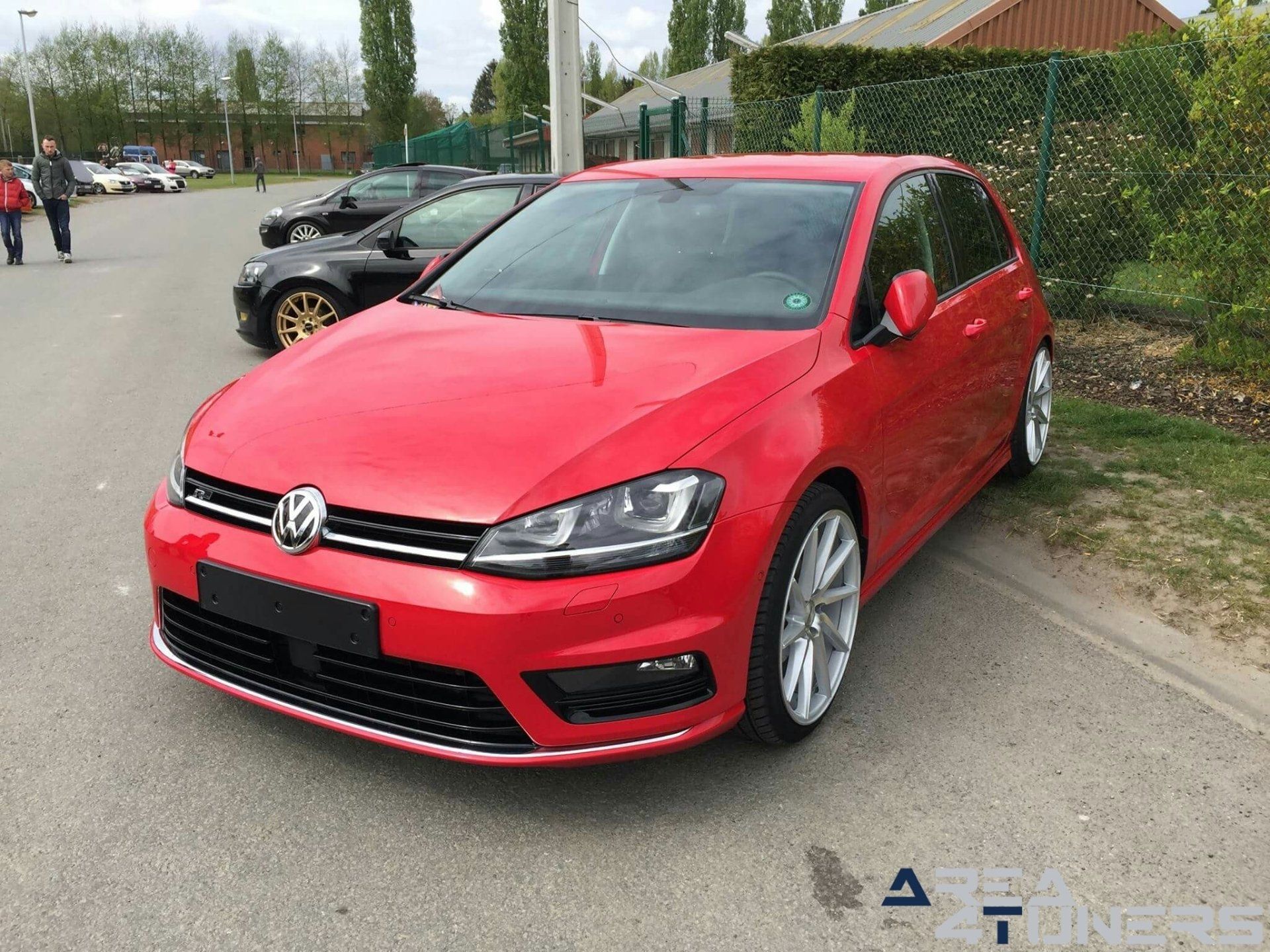 Angel'One Day 5
Imagen del reportaje de la revista Tuning Area4tuners.es, de la concentración de coches Tuning del año 2017 en Ghlin Bélgica