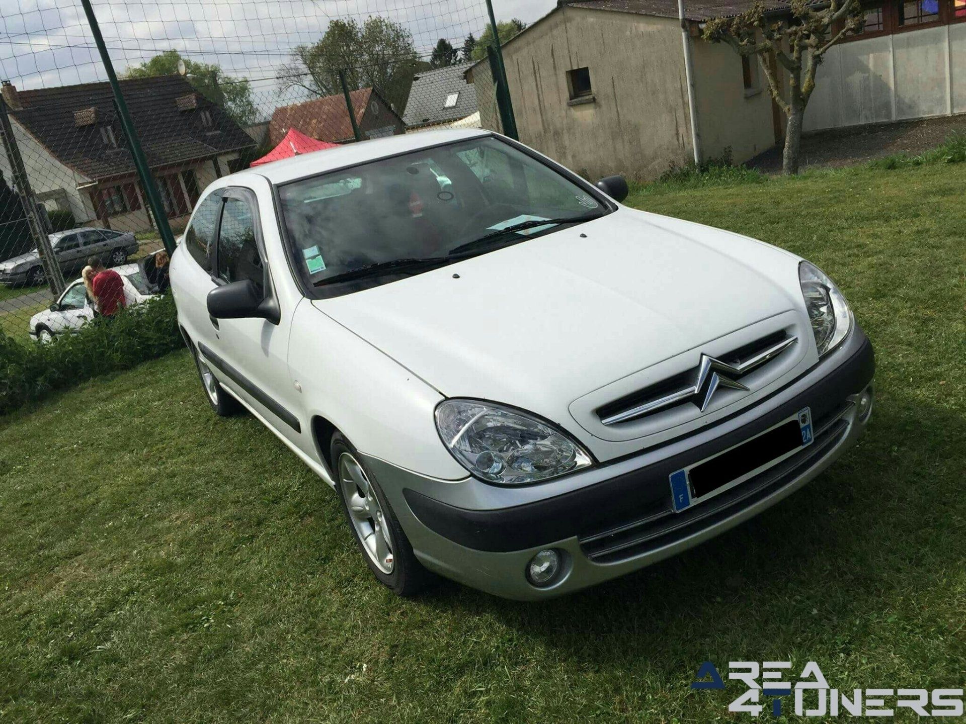 Meeting Underground Team 2017
Imagen del reportaje de la revista Tuning Area4tuners.es, de la concentración de coches Tuning del año 2017 en Villeselve Francia