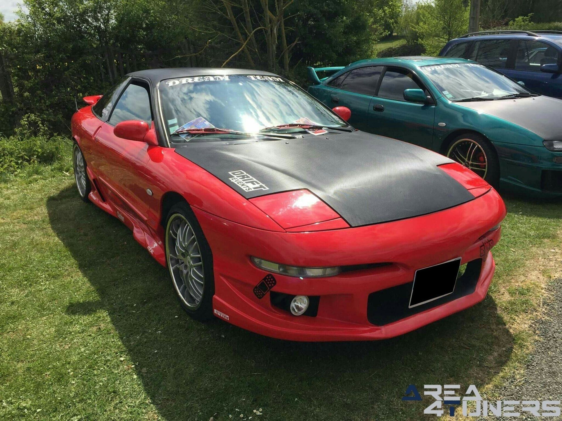 Meeting Underground Team 2017
Imagen del reportaje de la revista Tuning Area4tuners.es, de la concentración de coches Tuning del año 2017 en Villeselve Francia