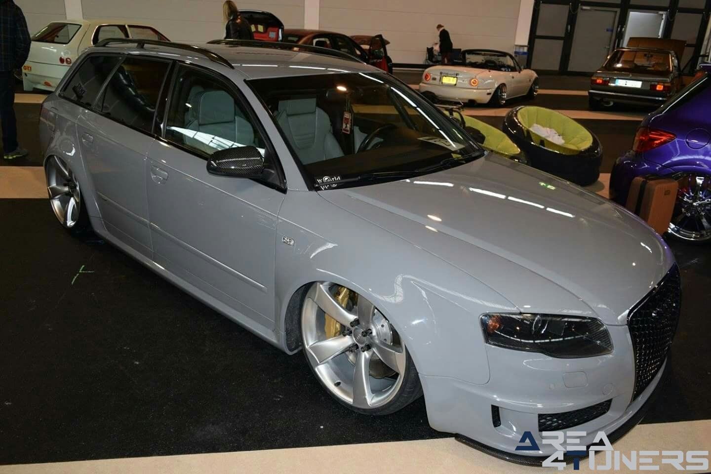 Tuning World Bodensee 2017
Imagen del reportaje de la revista Tuning Area4tuners.es, de la concentración de coches Tuning del año 2017 en Friedrichshafen Alemania