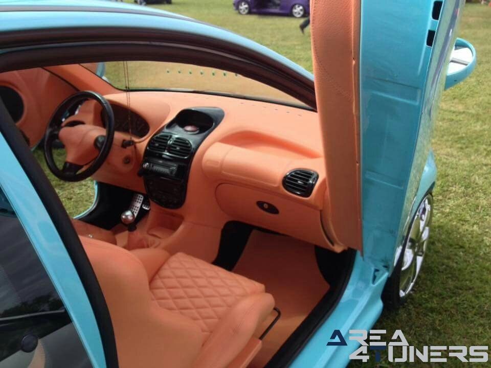 3eme Week End Mechanique
Imagen del reportaje de la revista Tuning Area4tuners.es, de la concentración de coches Tuning del año 2017 en Saint Front De Pradoux Francia