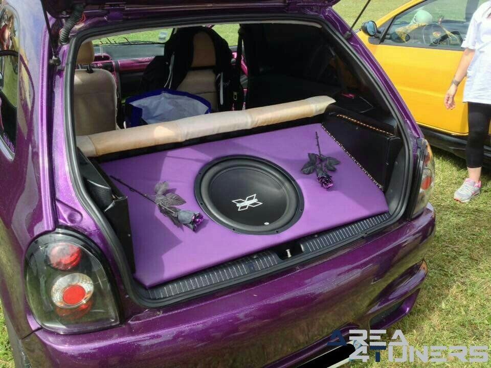 3eme Week End Mechanique
Imagen del reportaje de la revista Tuning Area4tuners.es, de la concentración de coches Tuning del año 2017 en Saint Front De Pradoux Francia